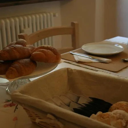 Montefeltro Frühstückspension *